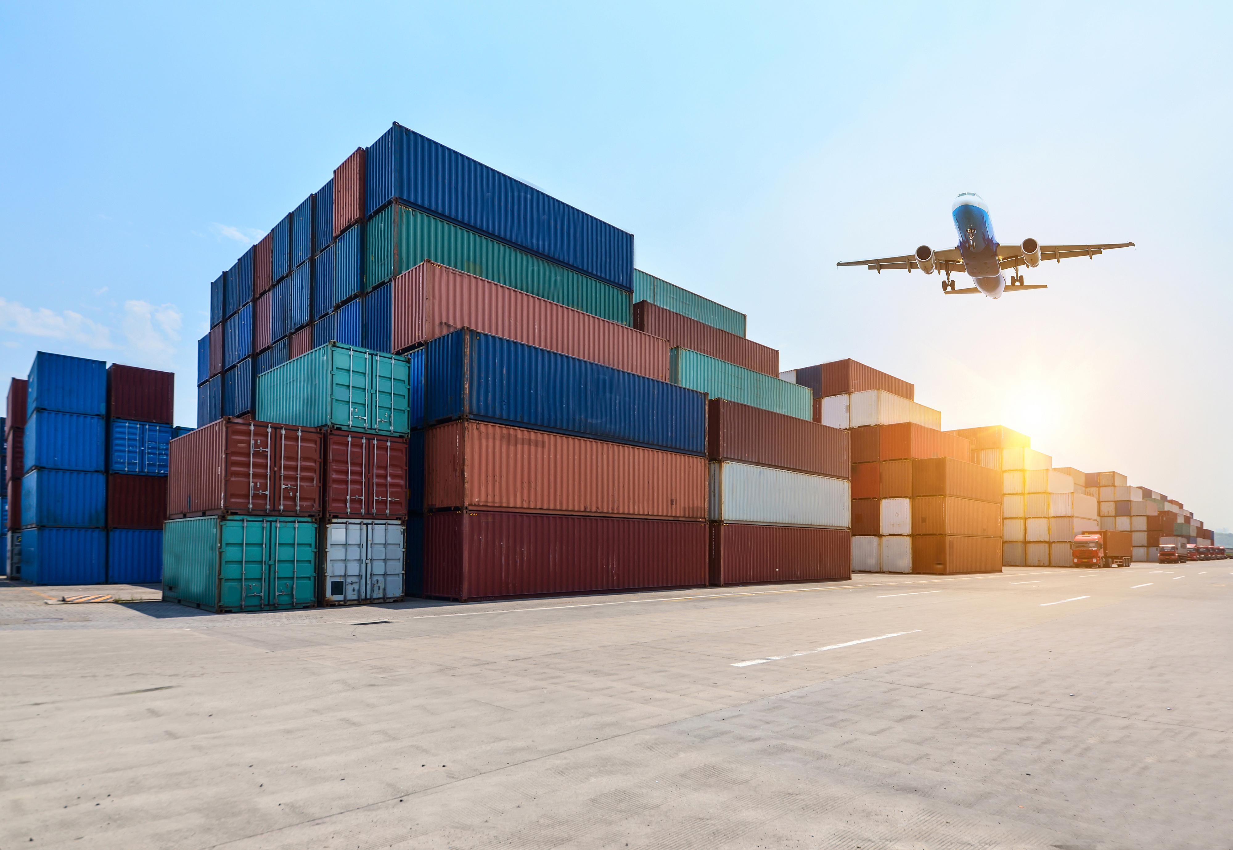 Explore Cargo Shipping Door-to-Door Service in UAE